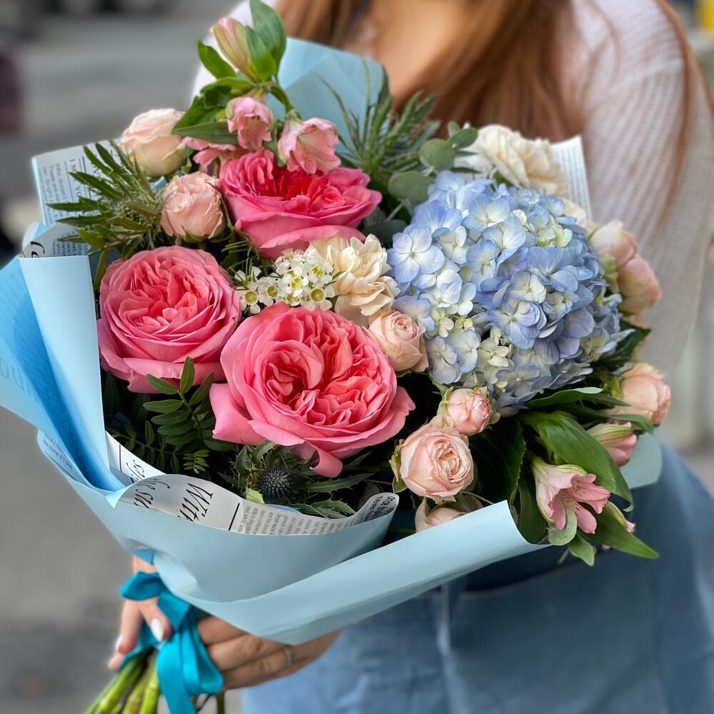 Bouquet with hydrangea