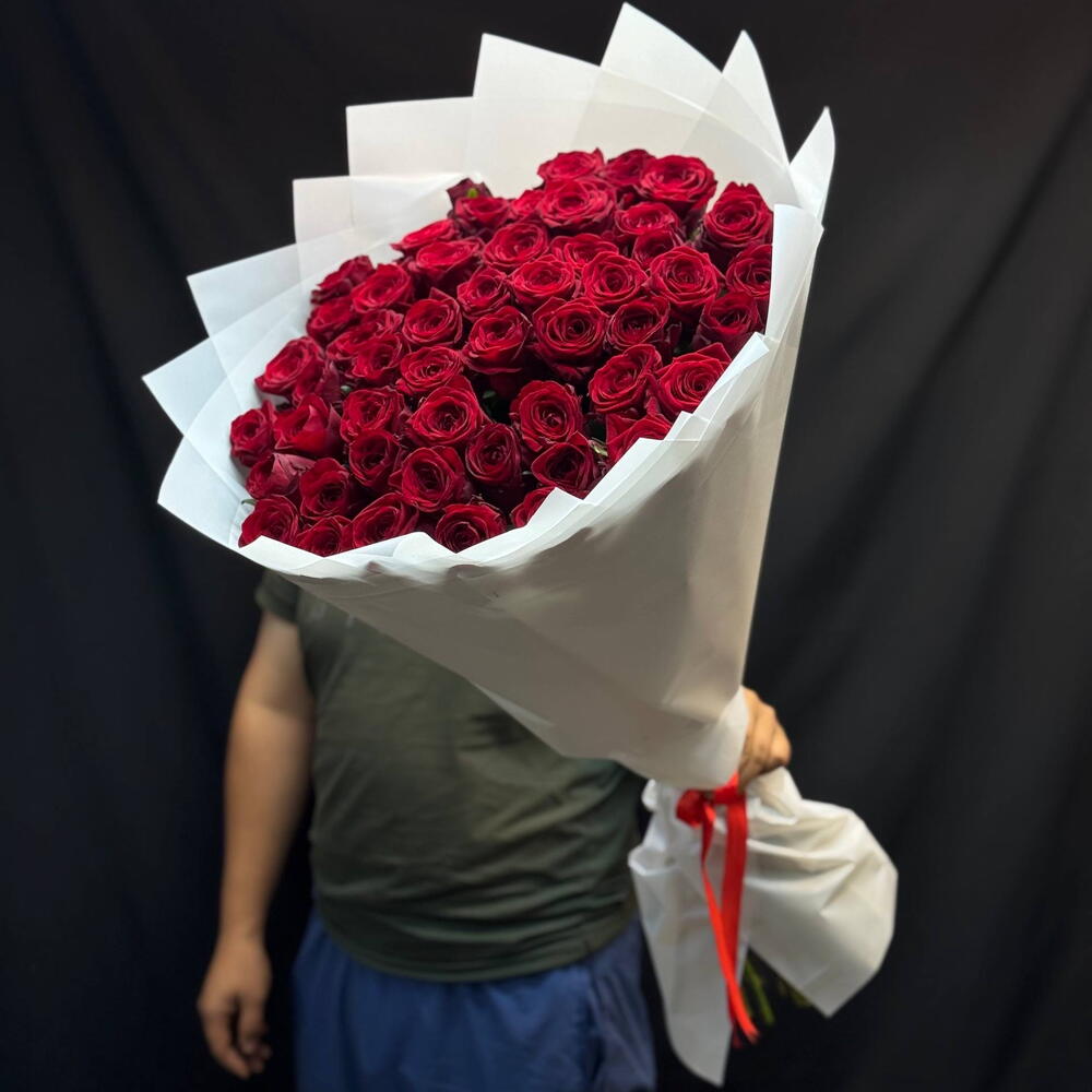 Красные розы  🌹