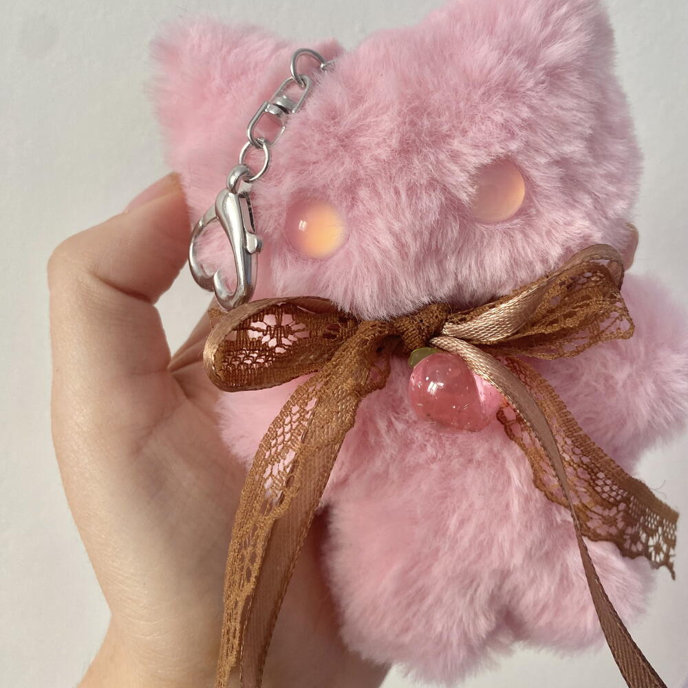 🩷🍓Котенок-брелок с карабином «Клубника в шоколаде»