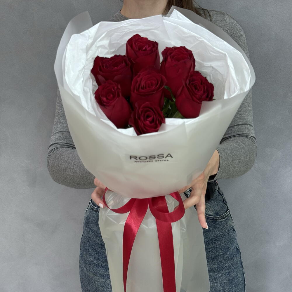 Монобукет из 7 красных роз