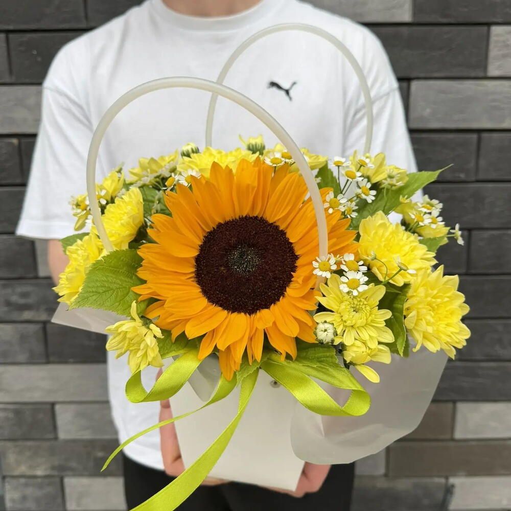 Сумочка из подсолнуха и хризантемы 🌼