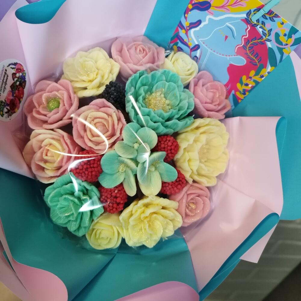 Букет \"яркий\" из шоколадных цветов, Цветы и подарки в Астрахани, купить ...