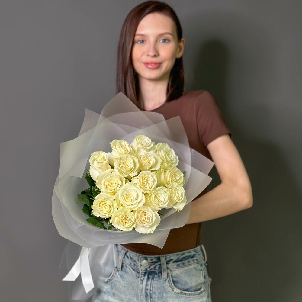 Букет 15 белых роз