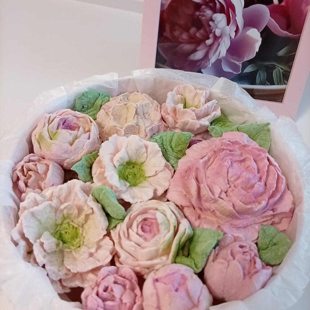 Коробка с зефирными цветами