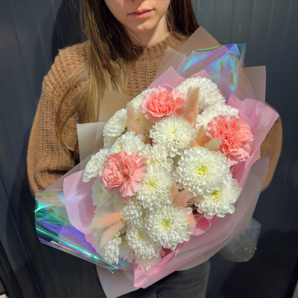 Букет для девушки 💖 в сверкающей упаковке