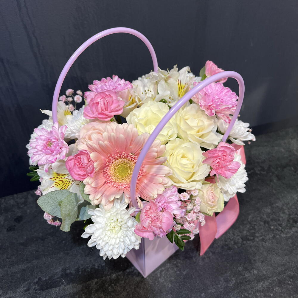 Цветы в сумочке🌸
