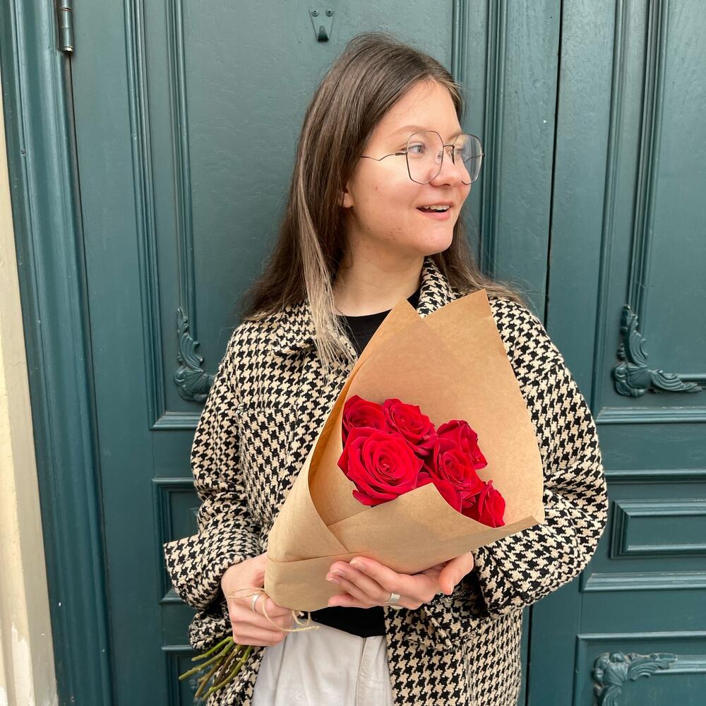 7 красных роз в крафте, Цветы Санкт-Петербург, Ленинградская область ...