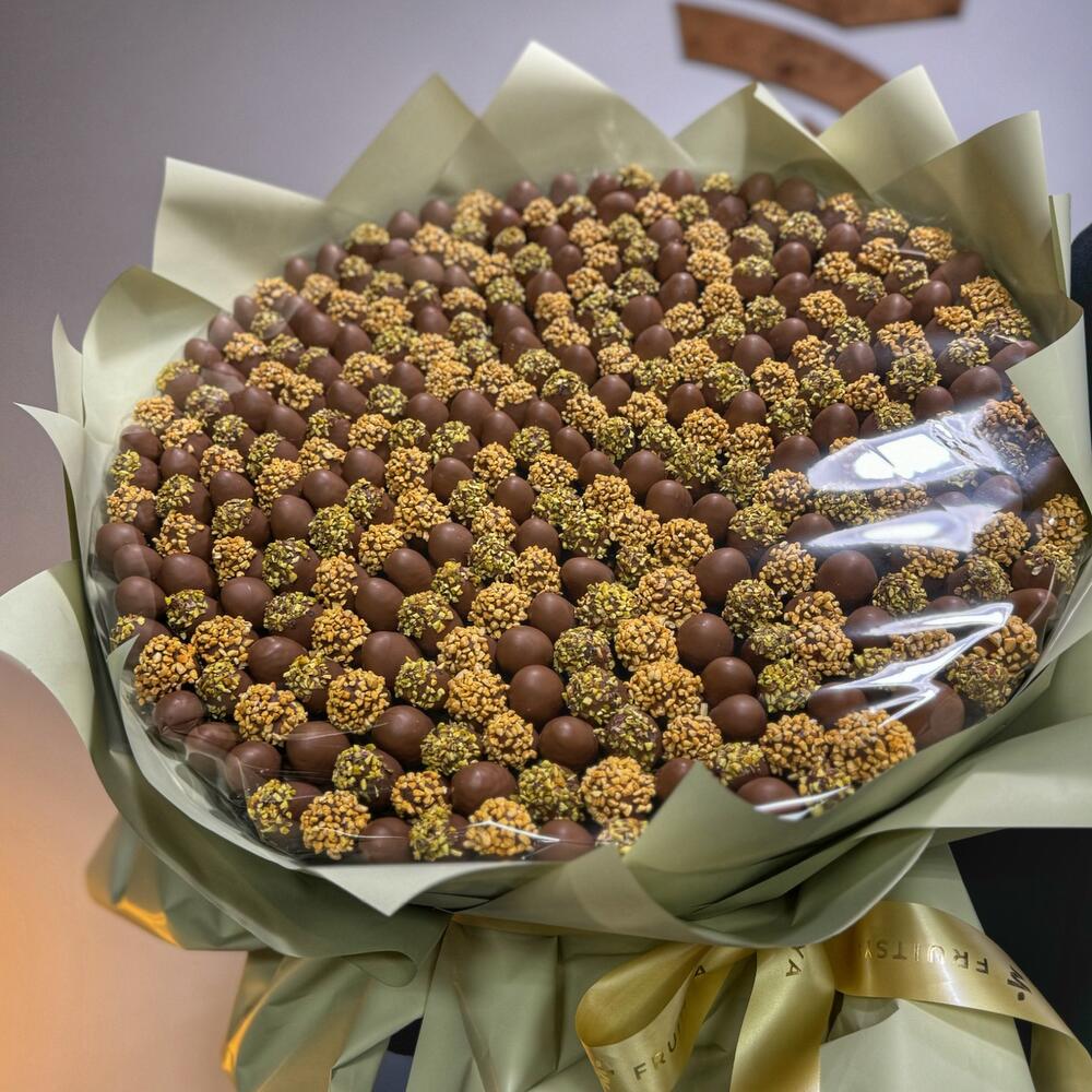Клубничный букет