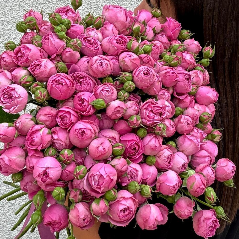 Роскошный букет из пионовидных роз💕