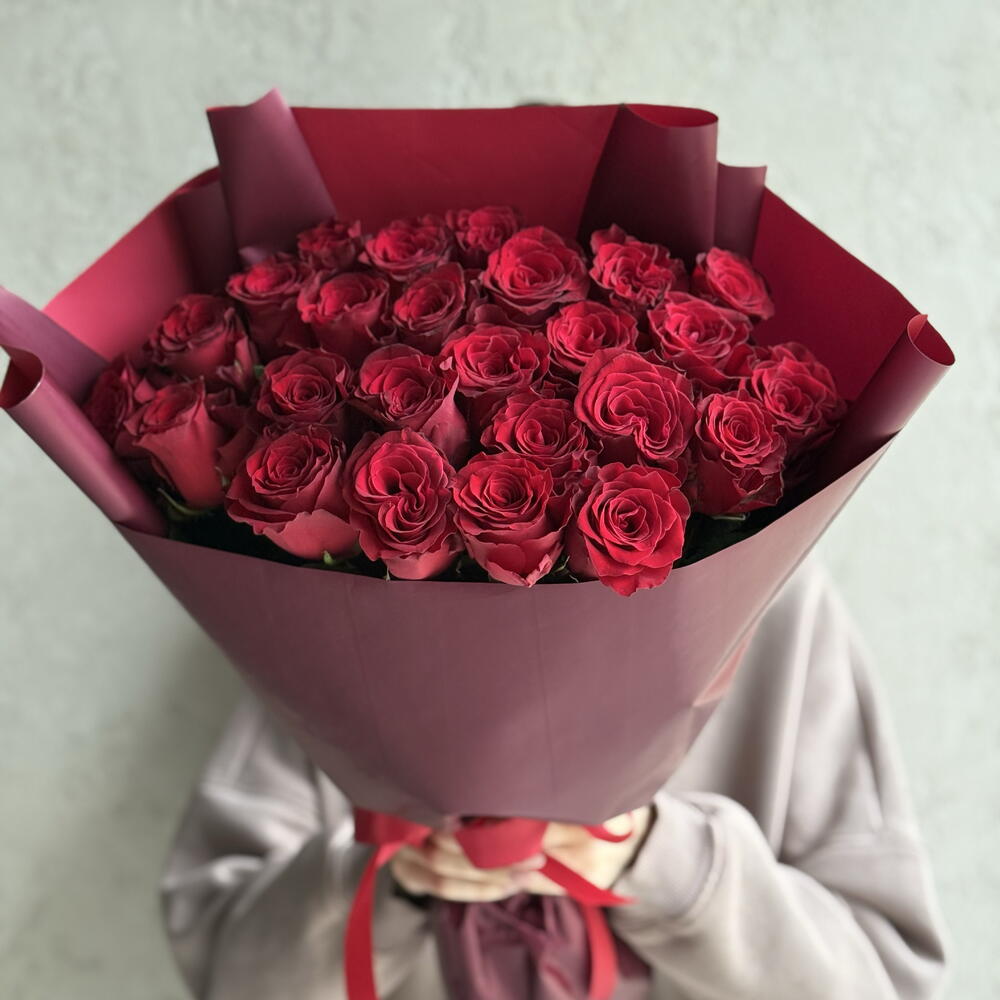 25 Kenyan roses