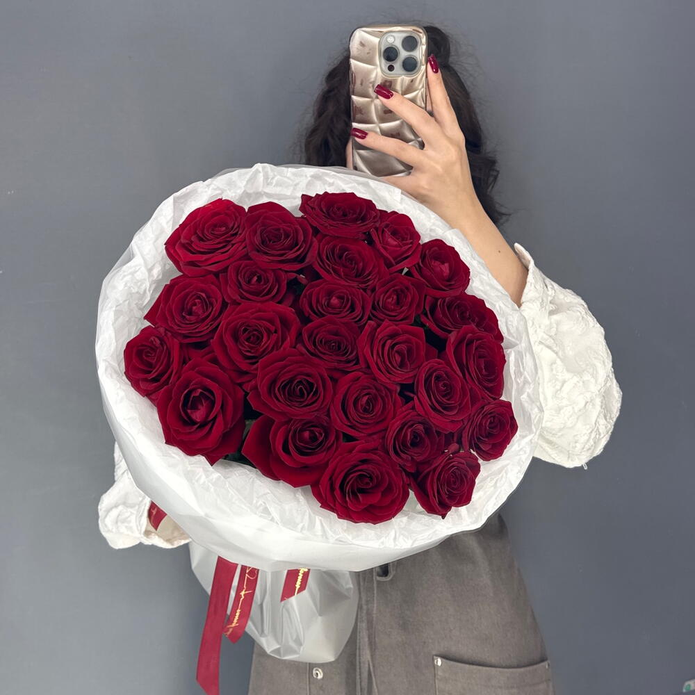 Монобукет🌹 из красной розы Ред Наоми 25 шт