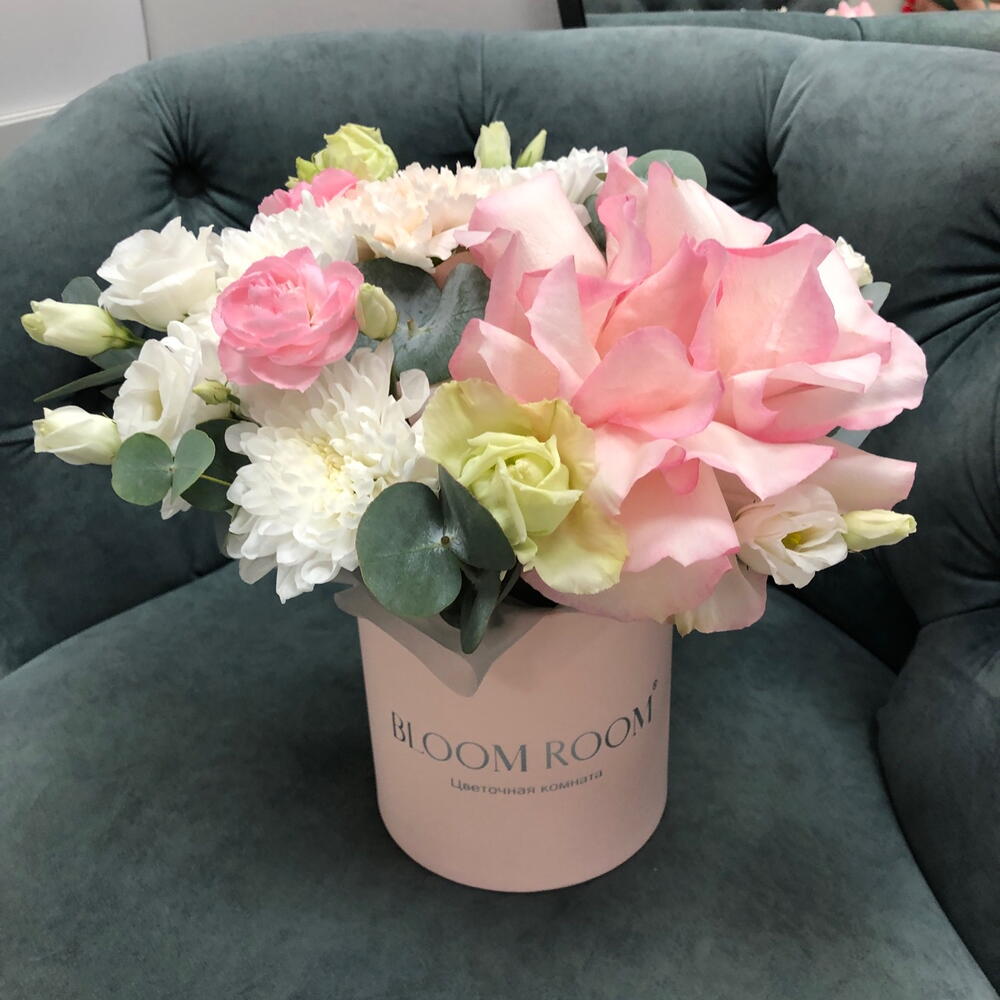 Ажурная коробочка Bloom room, французская роза, эустома, диантус, хризантема