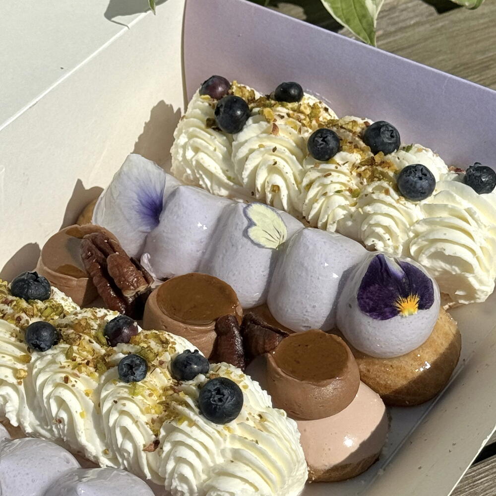 набор эклеров «Pastel»