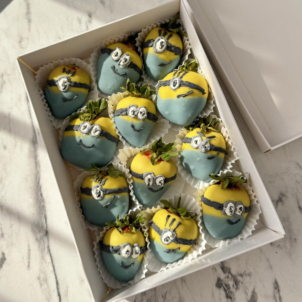 Клубника в шоколаде Миньоны 12 шт