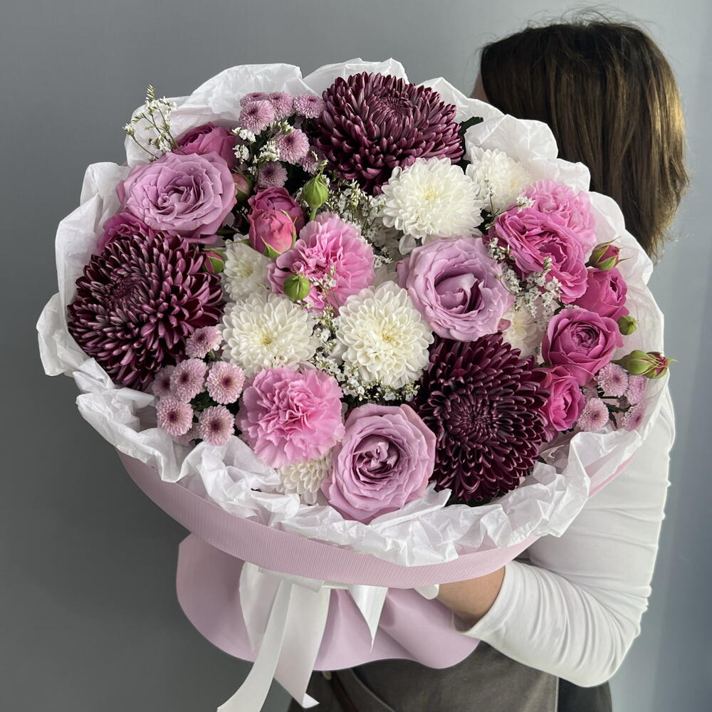 Букет королевский  👑 хризантема Бигуди 🌸 ароматная Роза  Маритим 💜 сиреневая Сантини 🩷