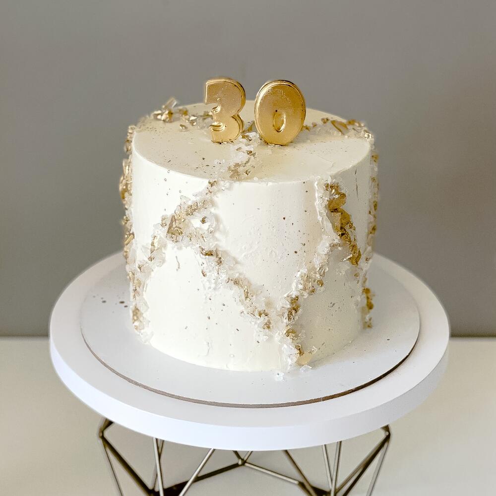 Торт на день рождения с кристаллами, 2 кг, Confectionery & Bakery Saint