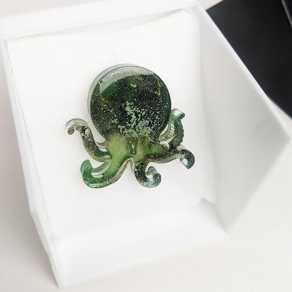 Epoxy brooch "Octopus"
