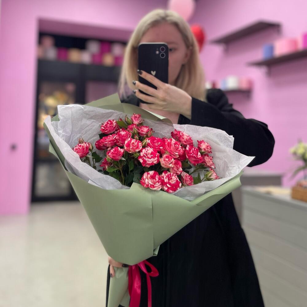 Кустовые розы фаер воркс 5 веток