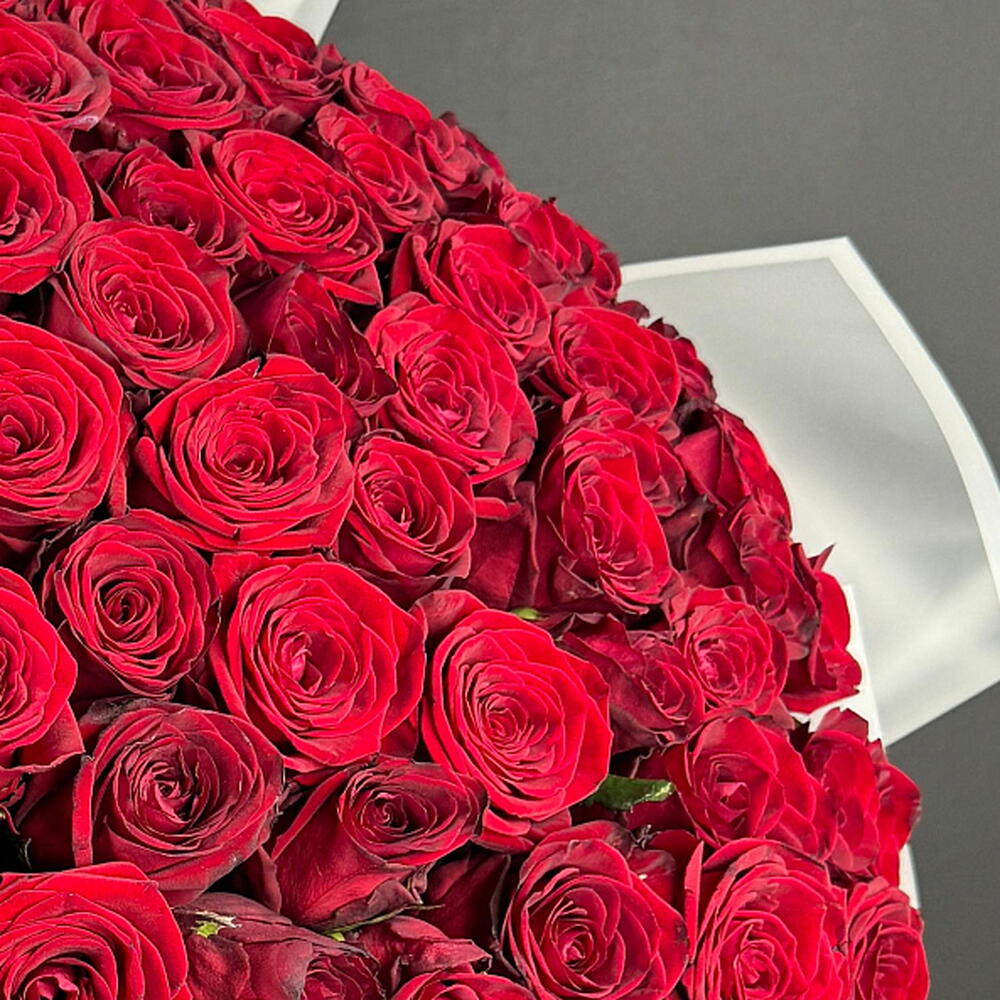 101 Красная Роза "Ред Наоми" 70 см