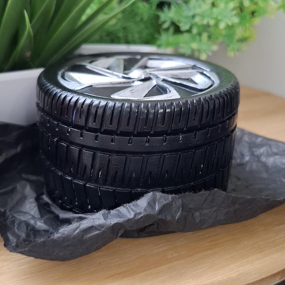 Автопарфюм в шкатулке колесо