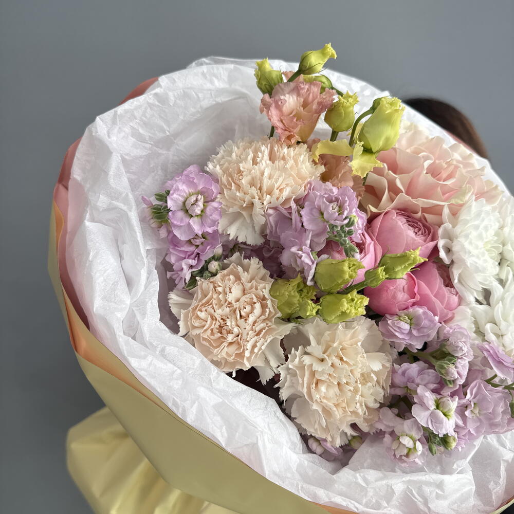 АВТОРСКИЙ букет из Кустовой Розы Сильва ПИНК💕 в дизайнерской лимонной упаковки🍋
