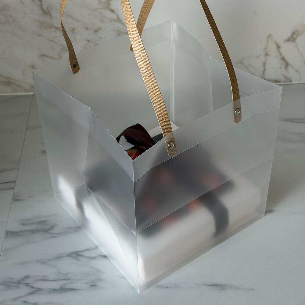 Chocolate-Covered Strawberry Delight Box