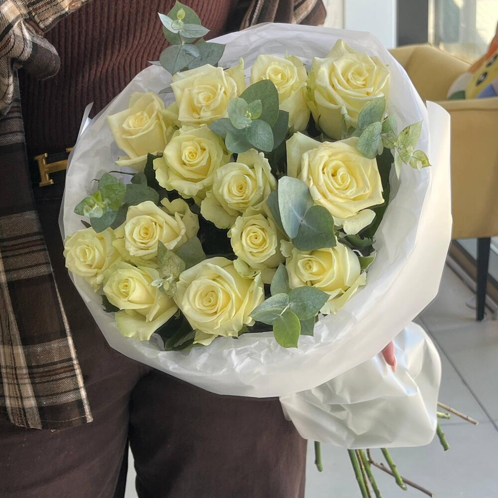 Букет белых роз