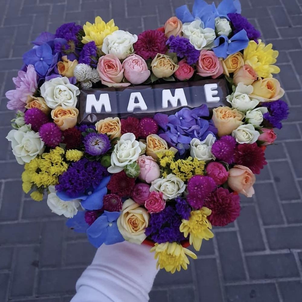 День мамы цветы
