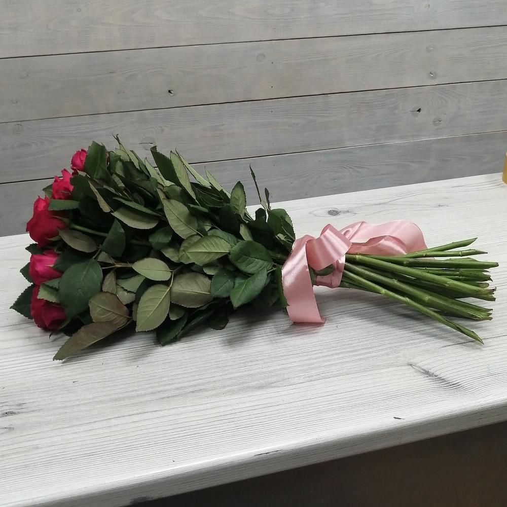 23 fragrant roses