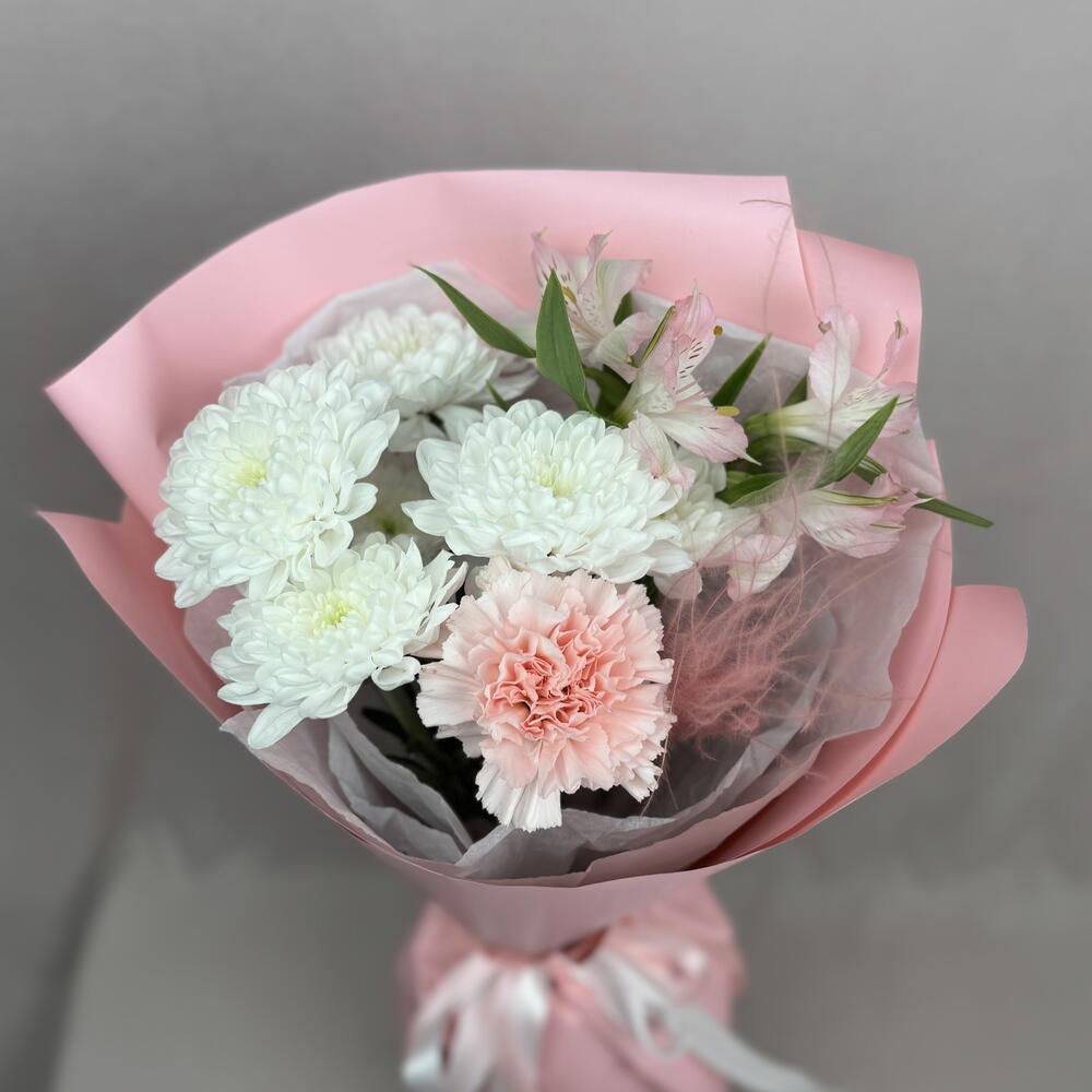 Букет комплимент. Хризантема, альстромерия, диантус🎀