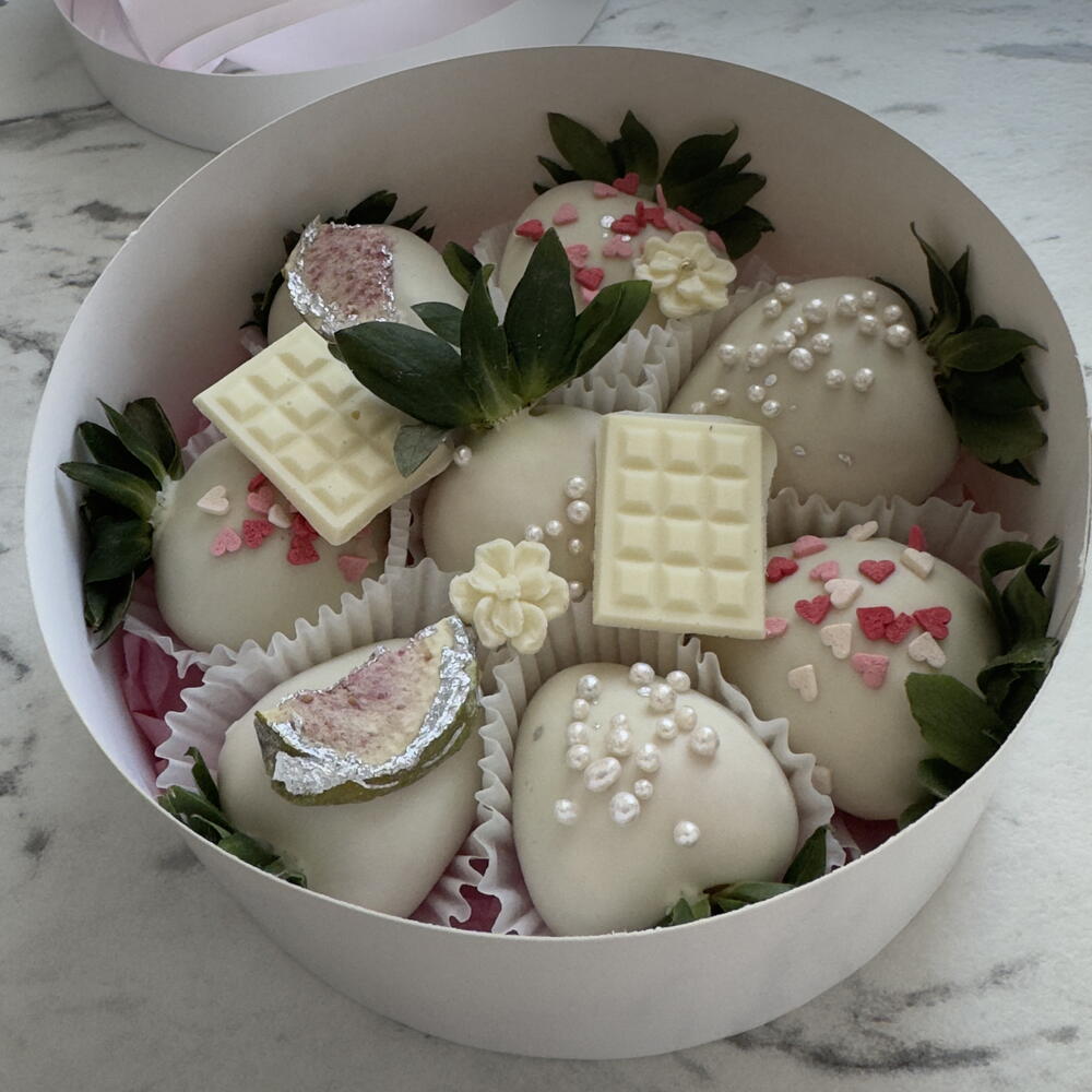 Клубника в шоколаде 8 шт