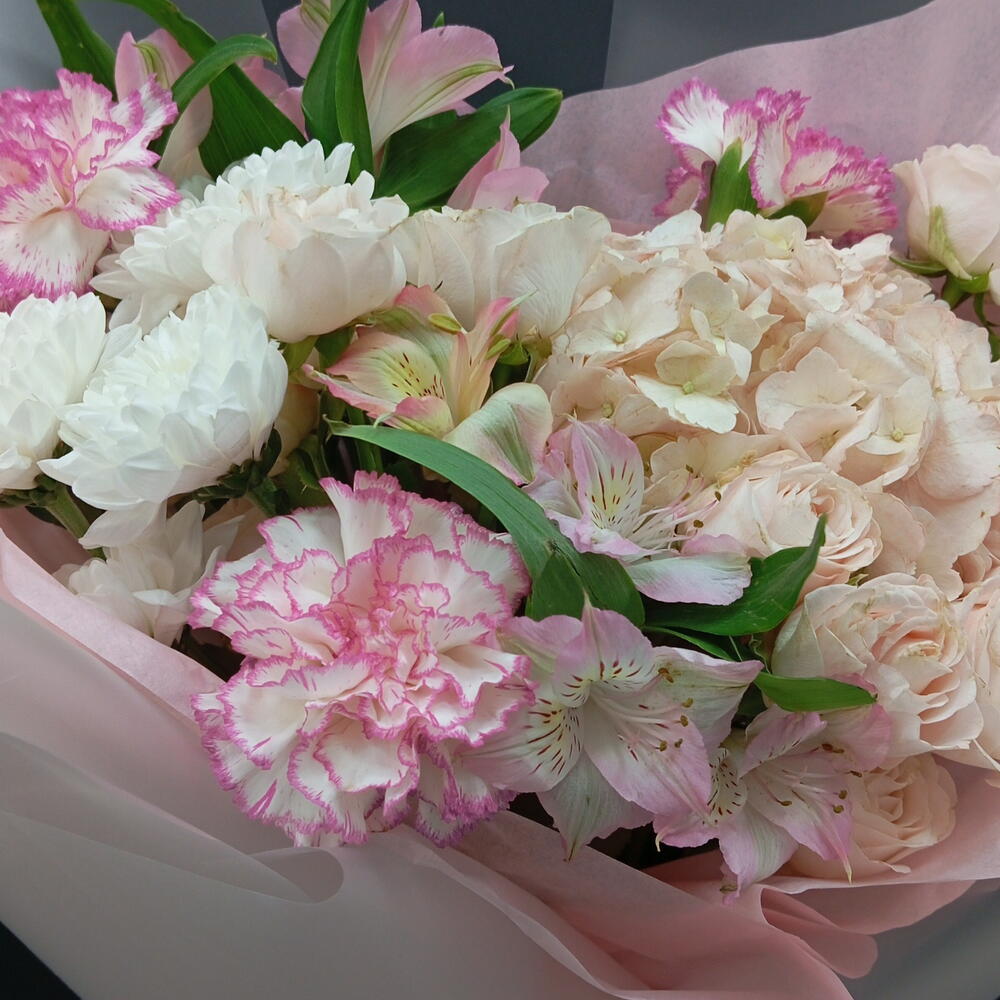 Сборный букет 🌸