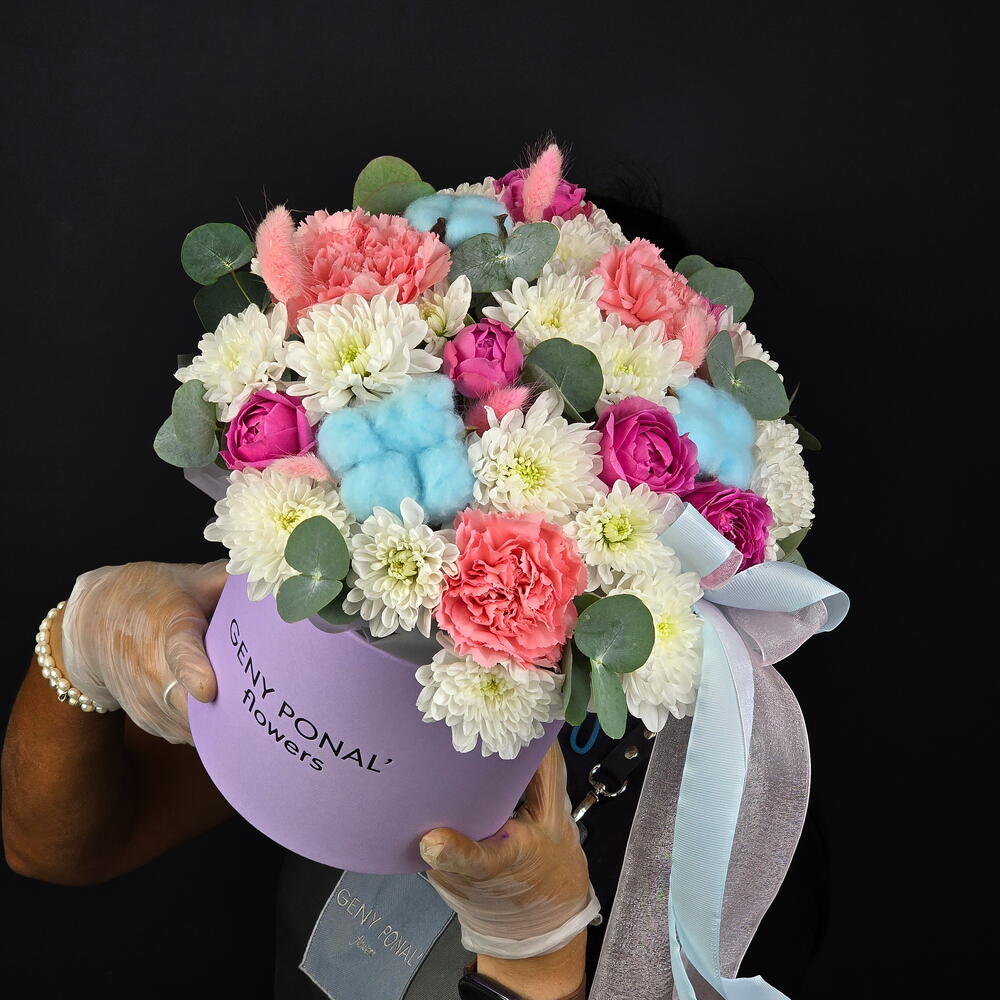 Композиция "Bubblegum cotton ️" с пионовидными кустовыми розами