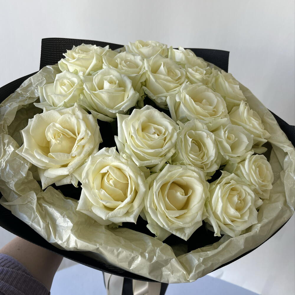 Белое в черном