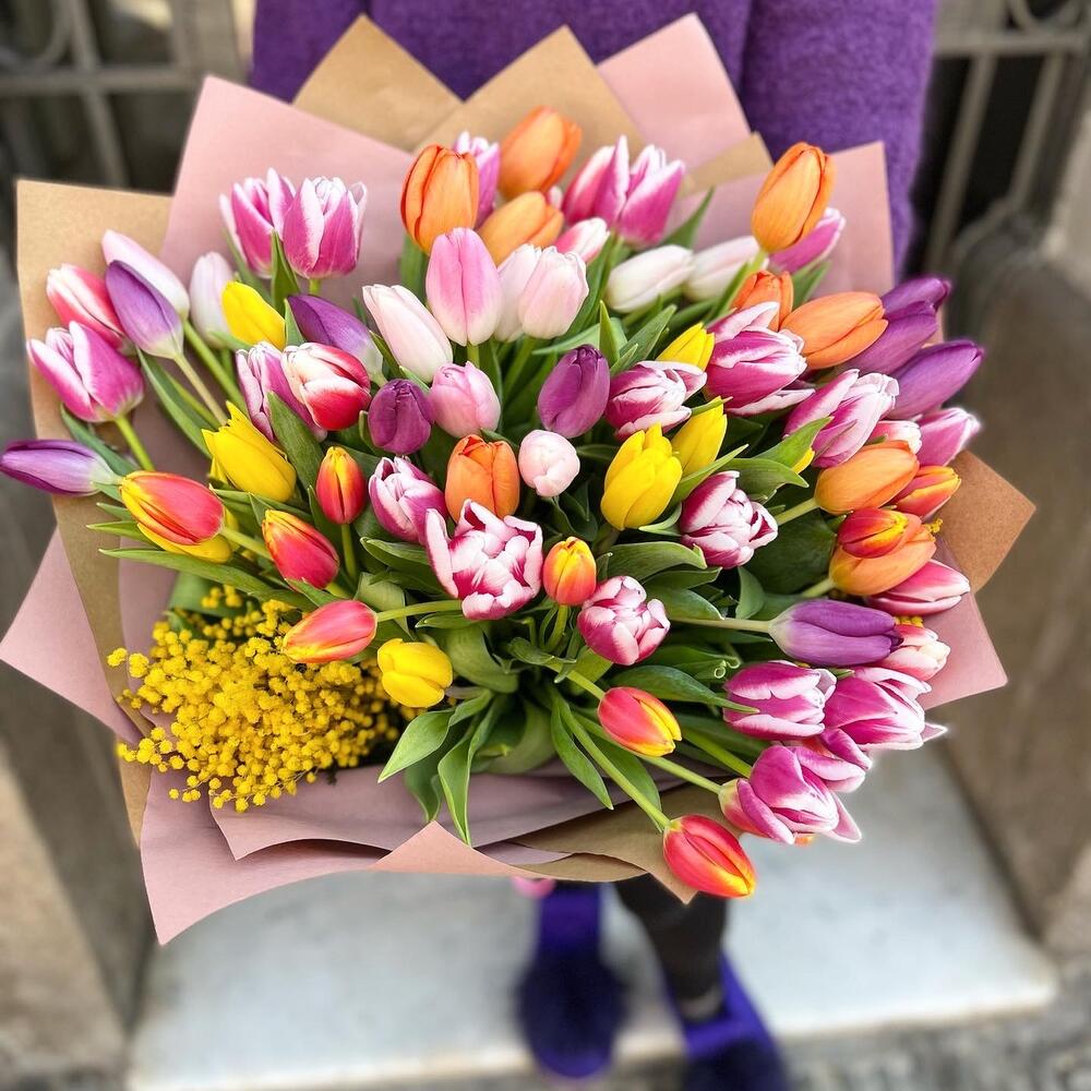 101 tulipanes, Flowers & Gifts Barcelona, buy at a price of 13986 RUB, Mono  Bouquets on Orquidea flor with delivery | Flowwow