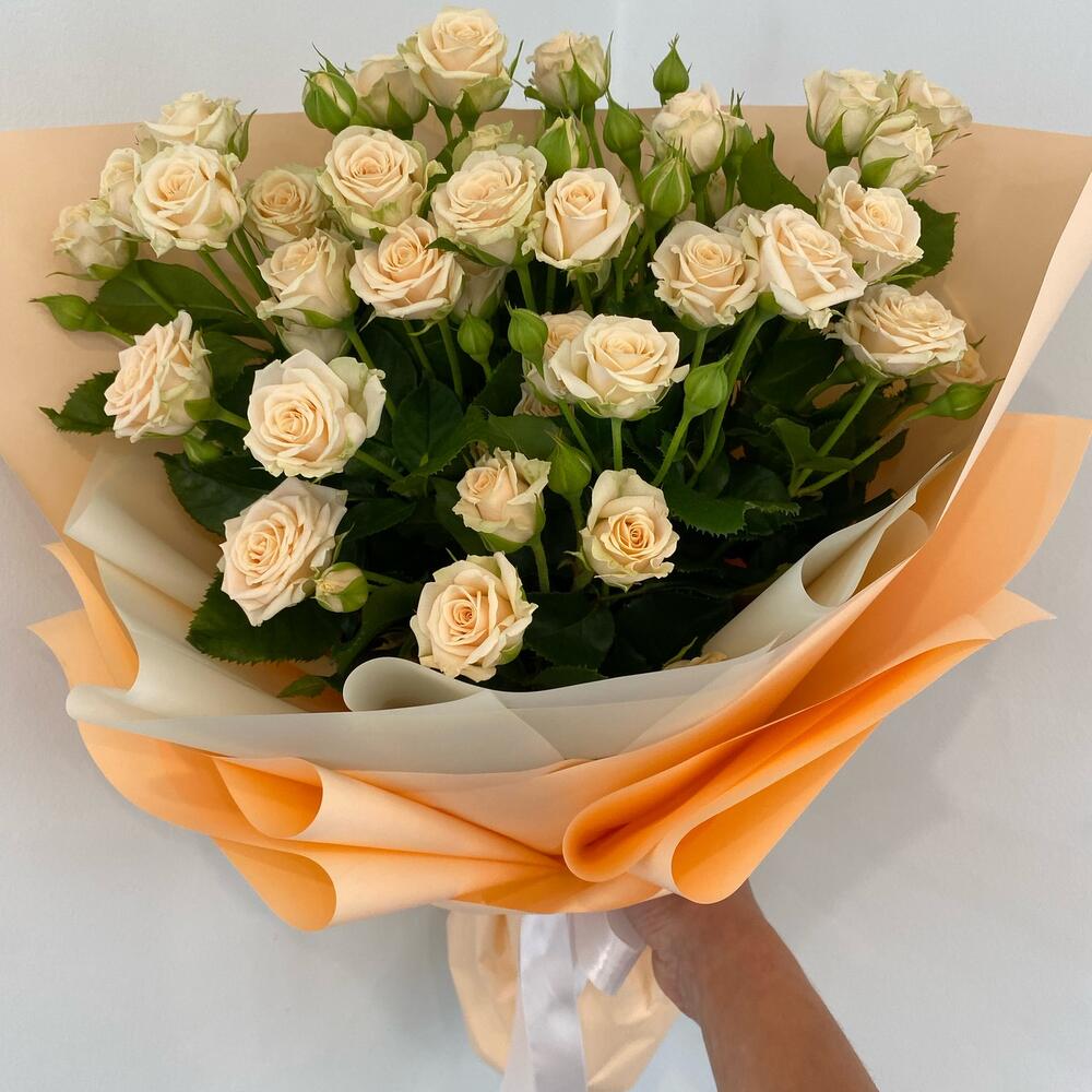 Букет из кустовой розы, Цветы и подарки Тюмень, Тюменская область ...