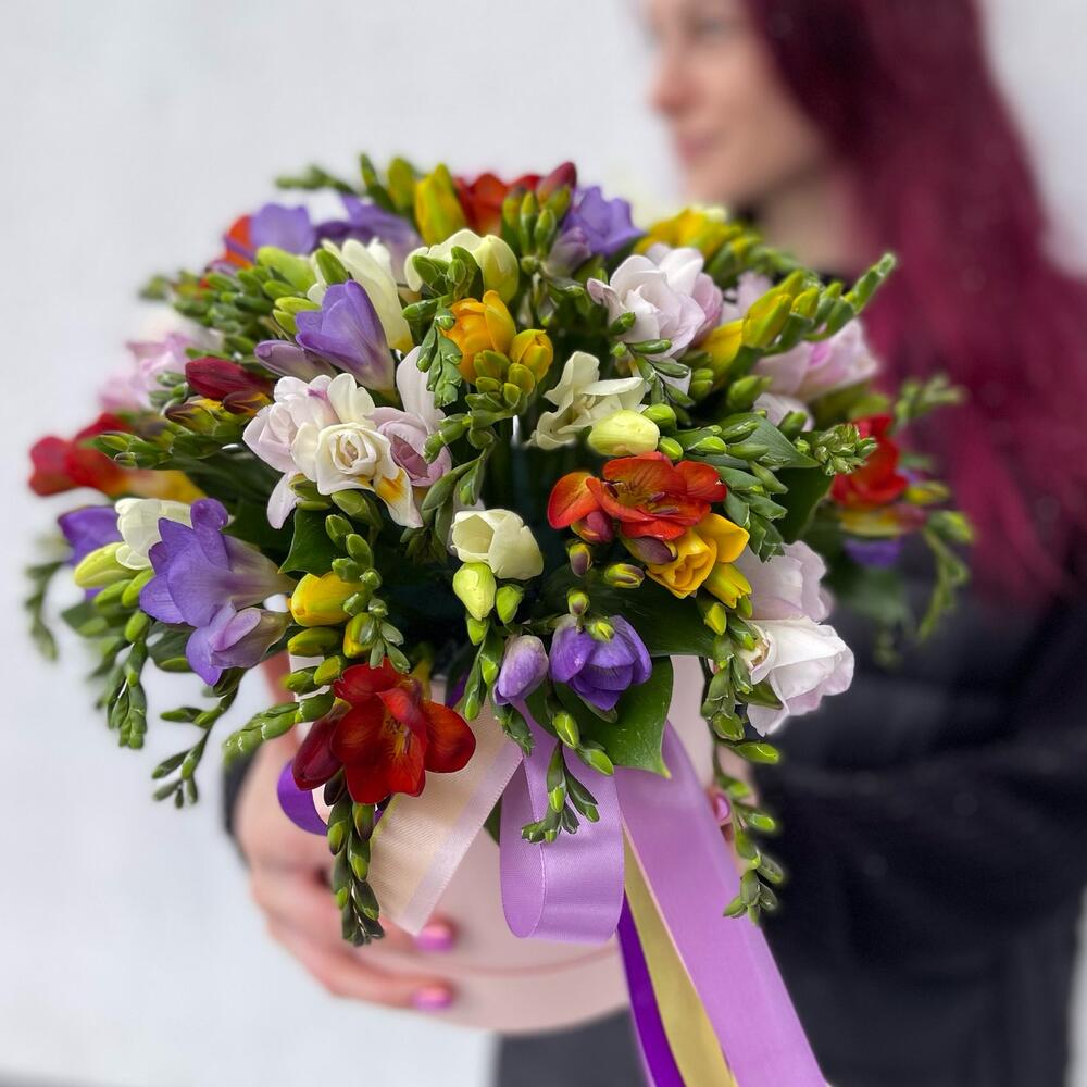 51 фрезия в коробке