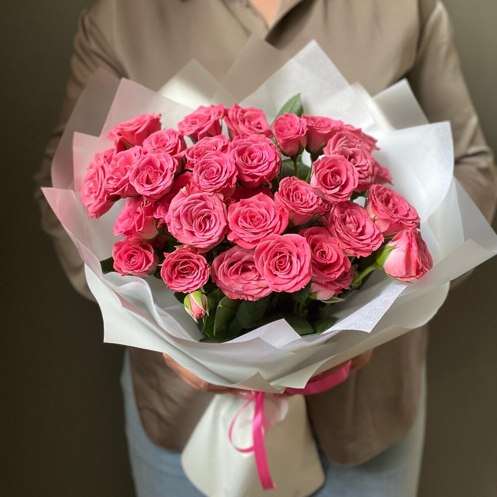 9 кустовых роз , розовые