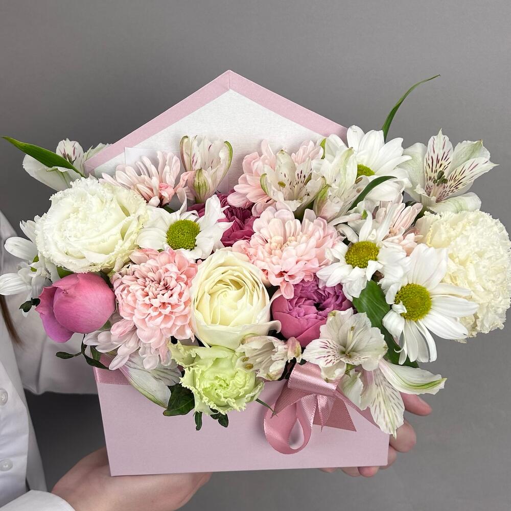 Письмо из живых цветов 💝 хризантемы, альстромерия, кустовой розы