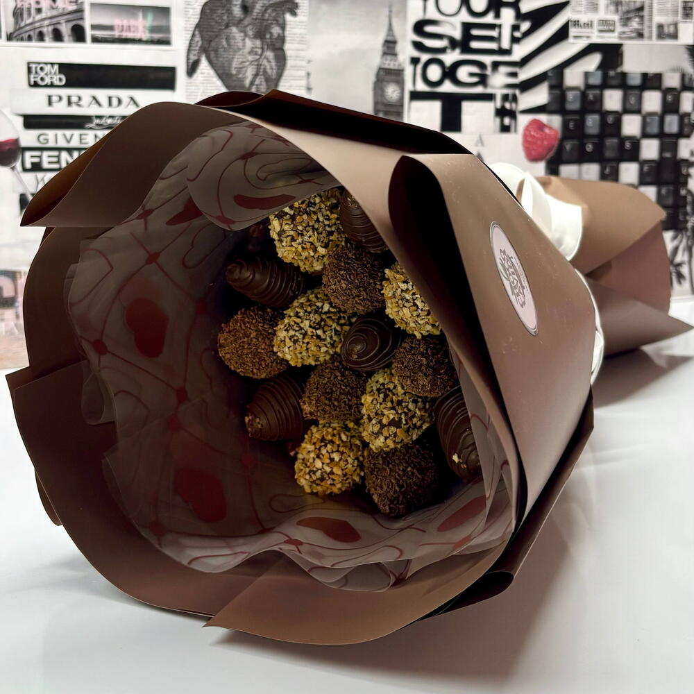 «Vals de Chocolate»: букет из клубники в молочном шоколаде