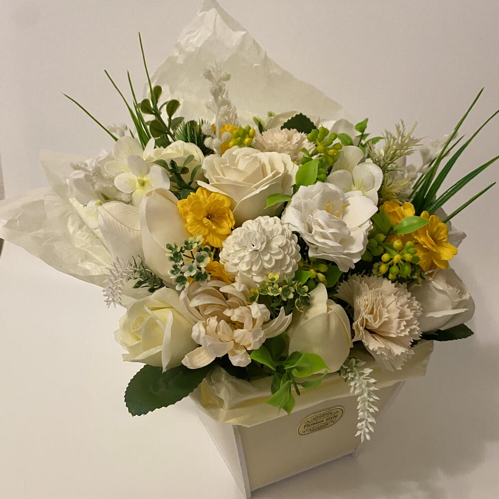 MarshmalLOVE SOAP FLOWERS