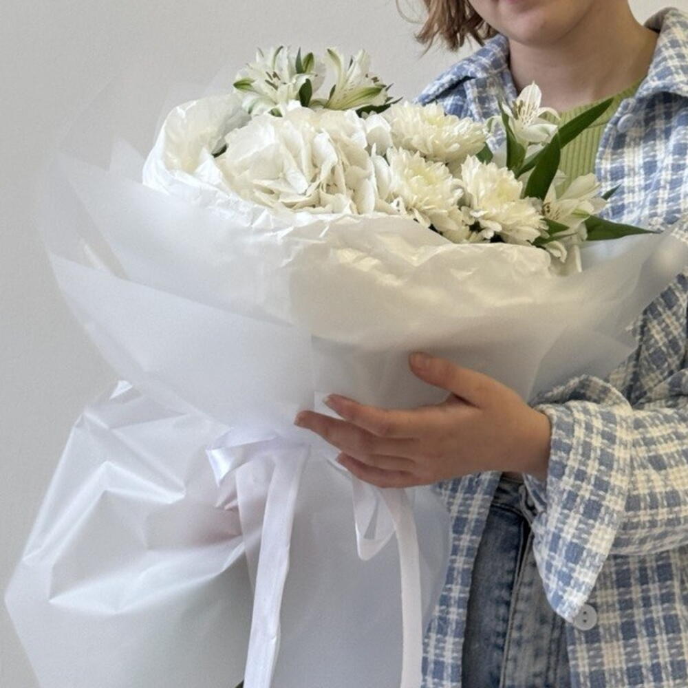 Авторский букет  "АНГЕЛЬСКИЕ КРЫЛЬЯ" / гортензия / альстромерия / букет на день рождение / свадьбу / маме / любимой / подруге