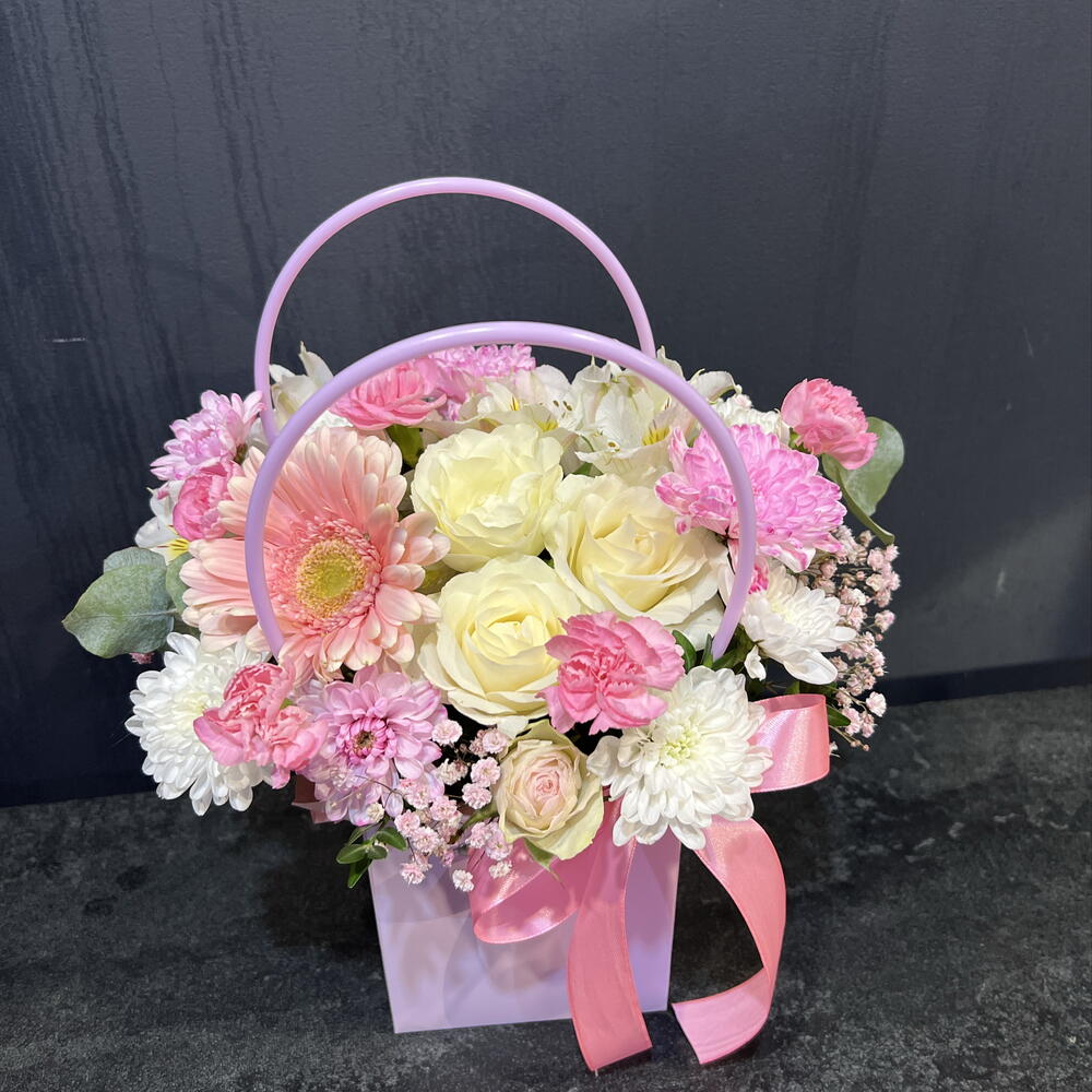 Цветы в сумочке🌸