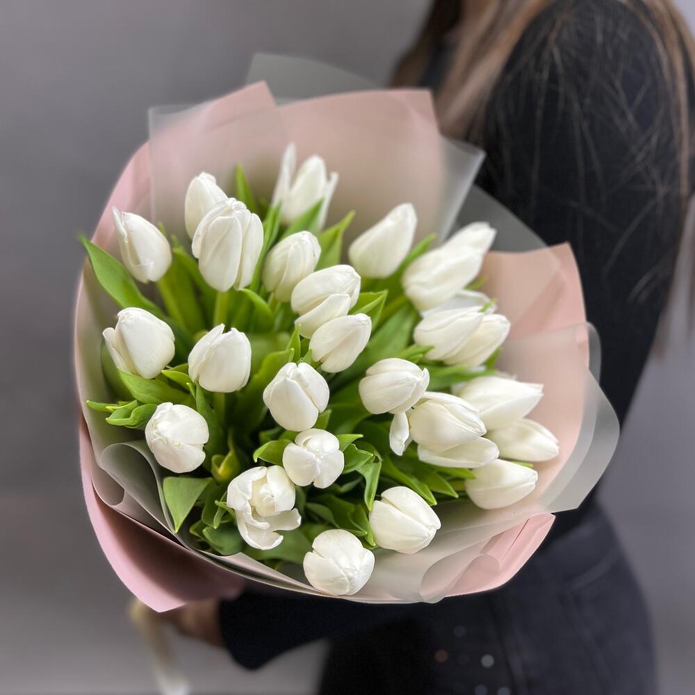 St bouquet 22 из 25 белых тюльпанов