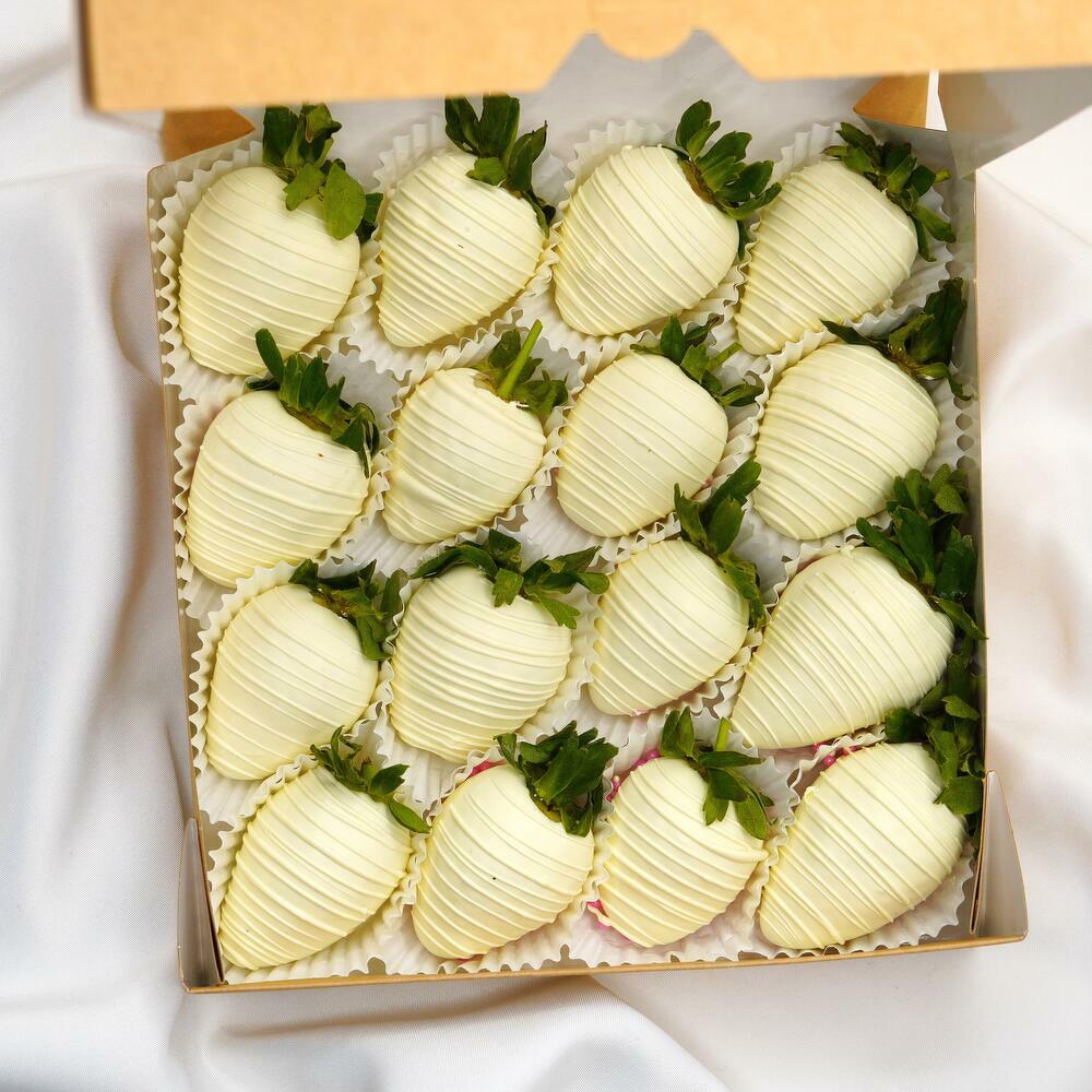 ККлубника в шоколаде White Classic 16
