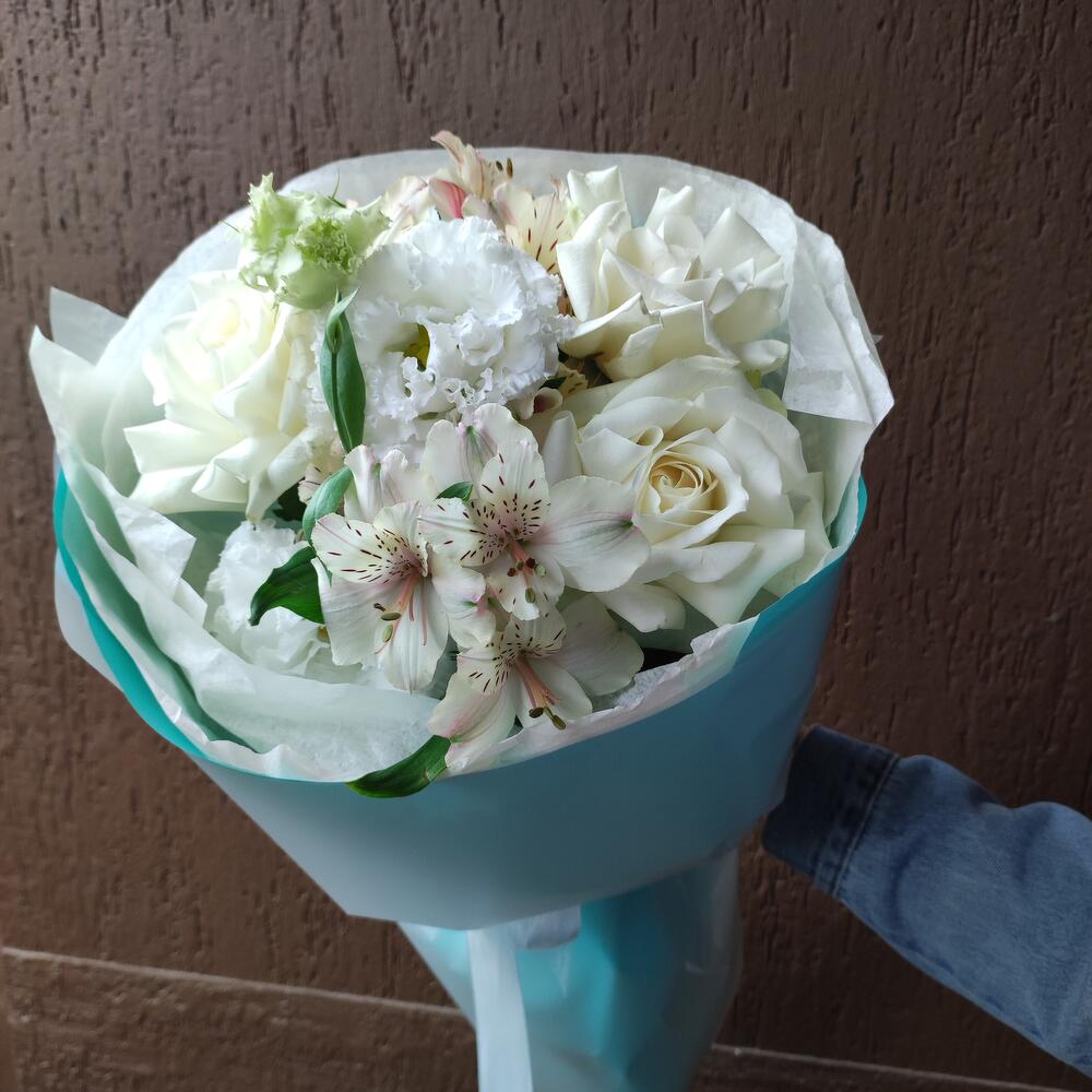 Букет из белых роз Тиффани