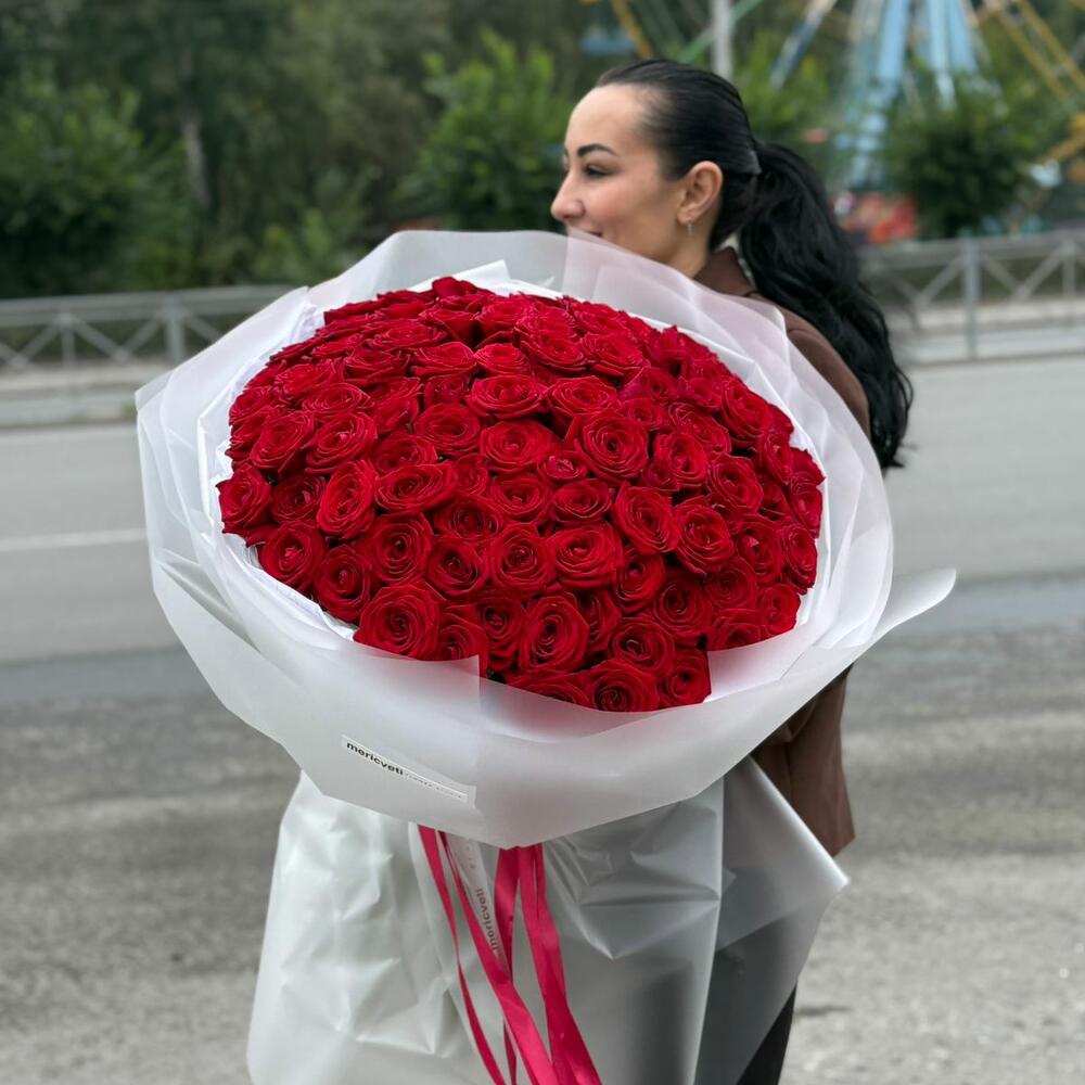 Букет из 101 бордовой роы