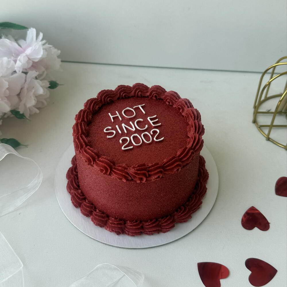 Бенто торт «Hot since»