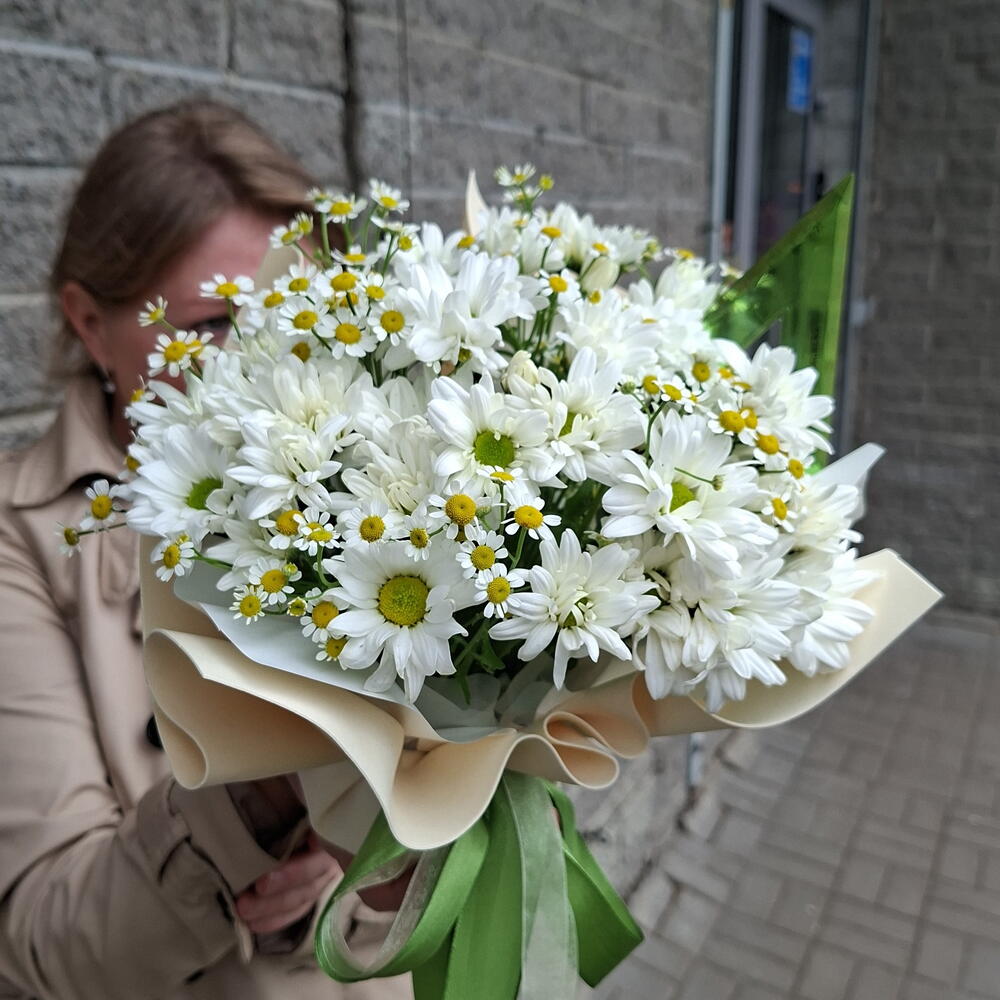 Композиция из ромашек