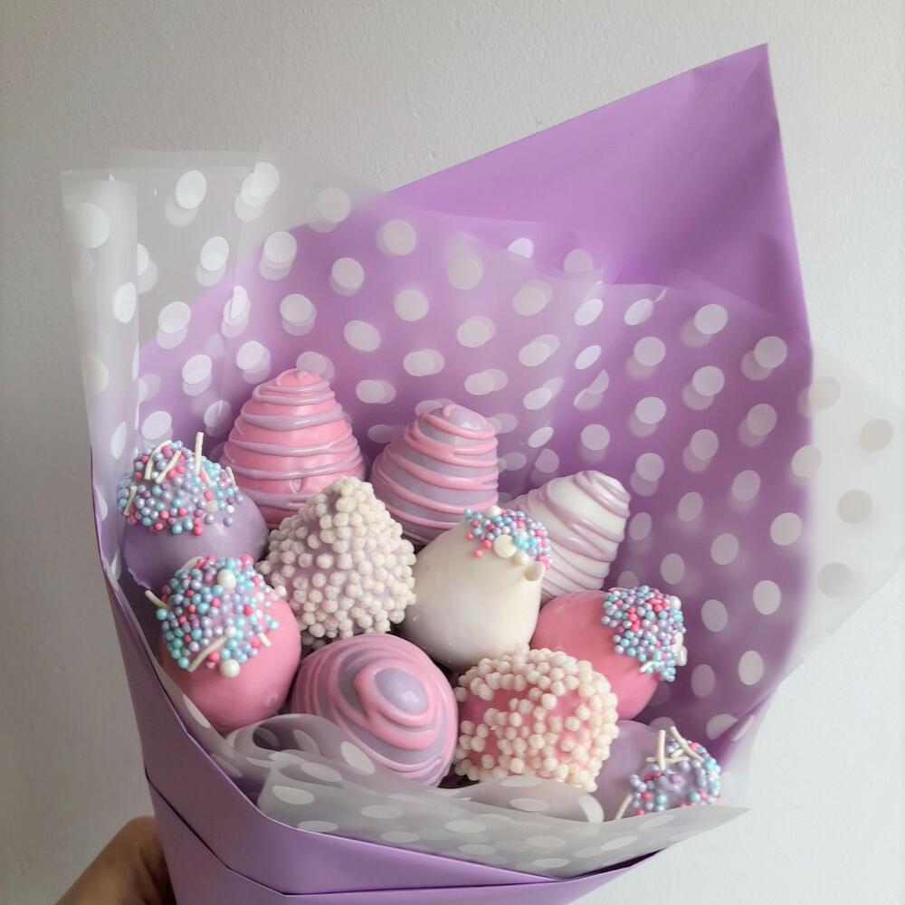 Strawberry bouquet "Lilu"